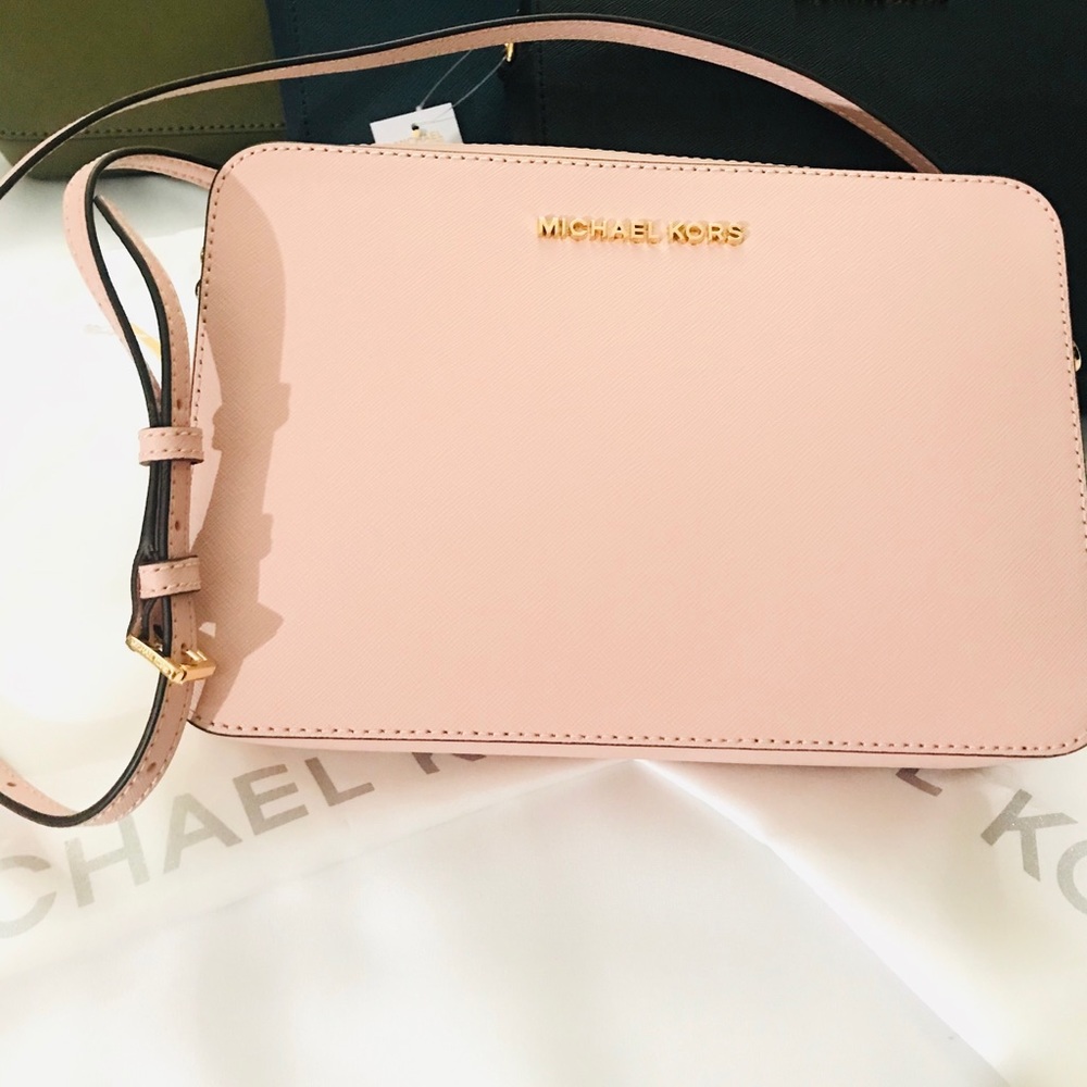 🛑SOLD🛑MK Jet Set Crossbody Bag
